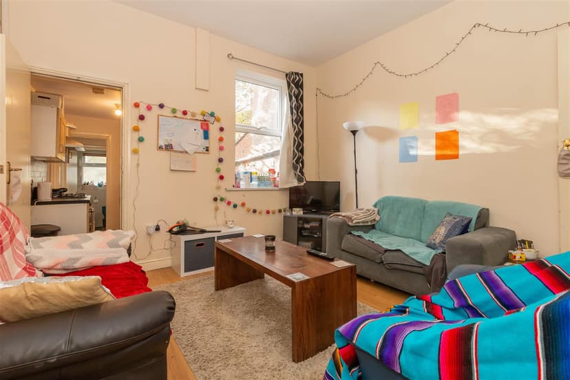 198, Dawlish Road - Image 10