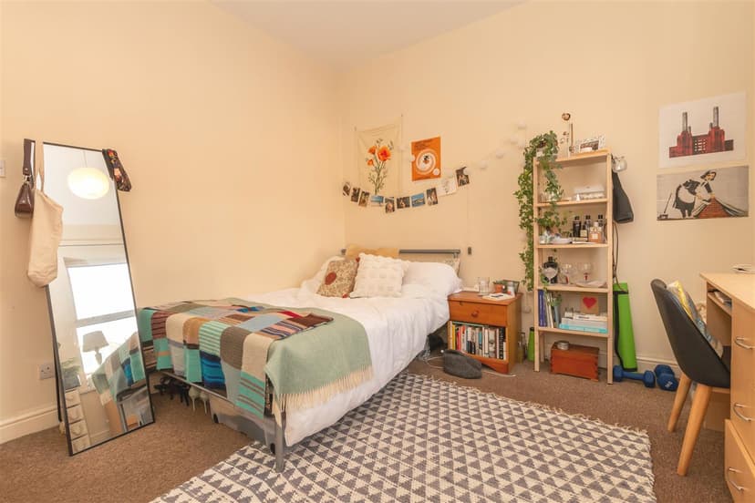 198, Dawlish Road - Image 7