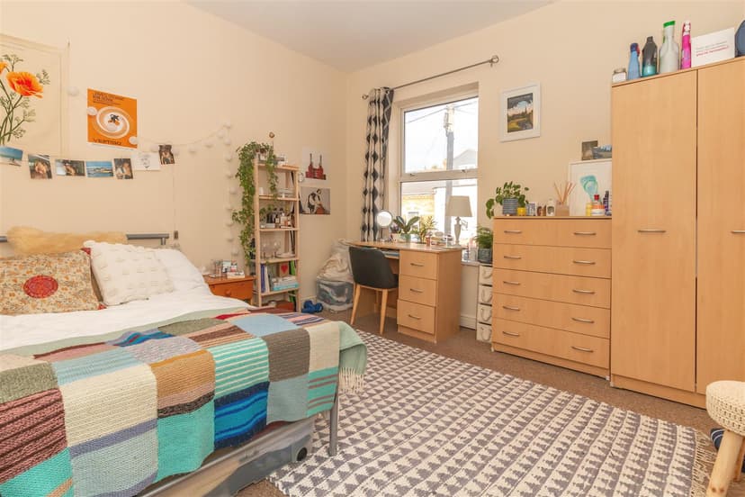 198, Dawlish Road - Image 3