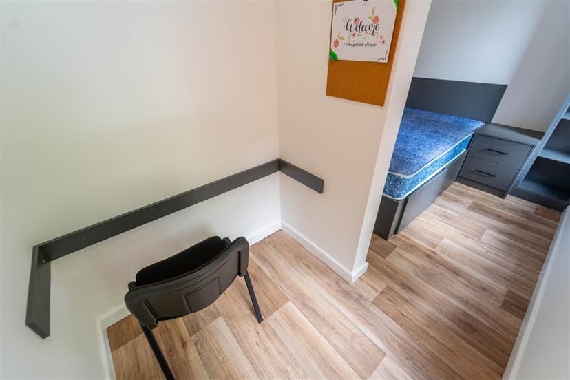 Studio 22, Pershore Road - Image 14