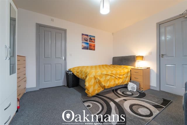 122, Oak Tree Lane - Image 23