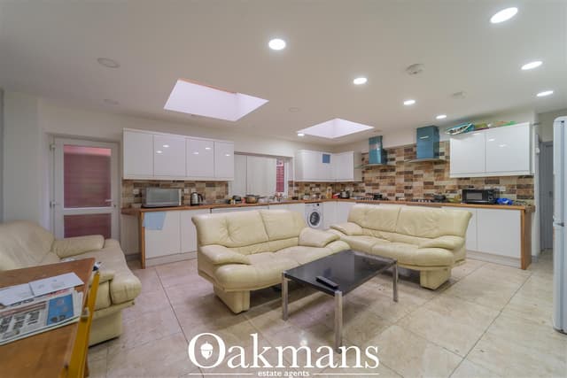 122, Oak Tree Lane - Image 21