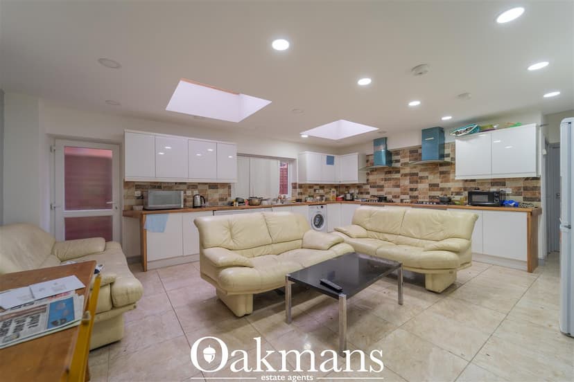 122, Oak Tree Lane - Image 21