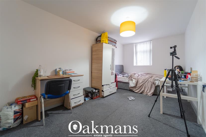 122, Oak Tree Lane - Image 17