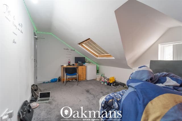 122, Oak Tree Lane - Image 13