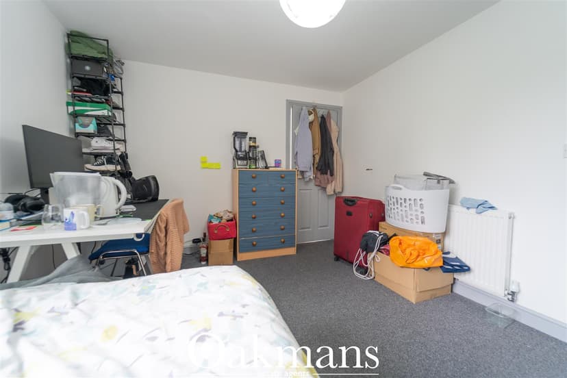 122, Oak Tree Lane - Image 5