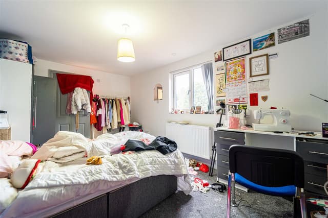 76, Gibbins Road - Image 4