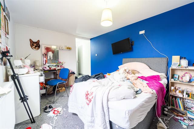 76, Gibbins Road - Image 3