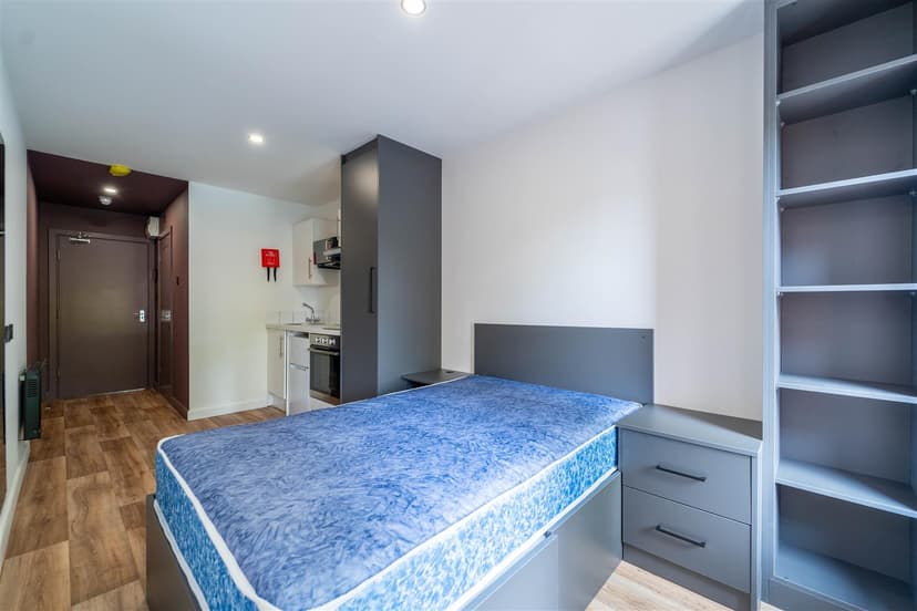 Studio 2, Pershore Road - Image 13