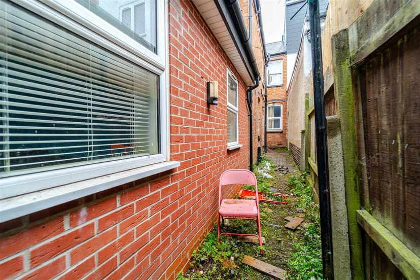 4, Rookery Road - Image 1