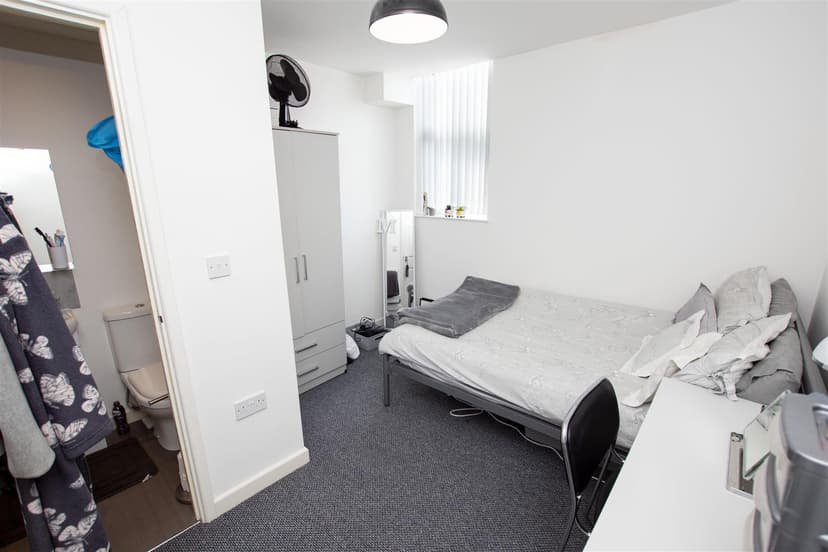 8, George Road - Image 9