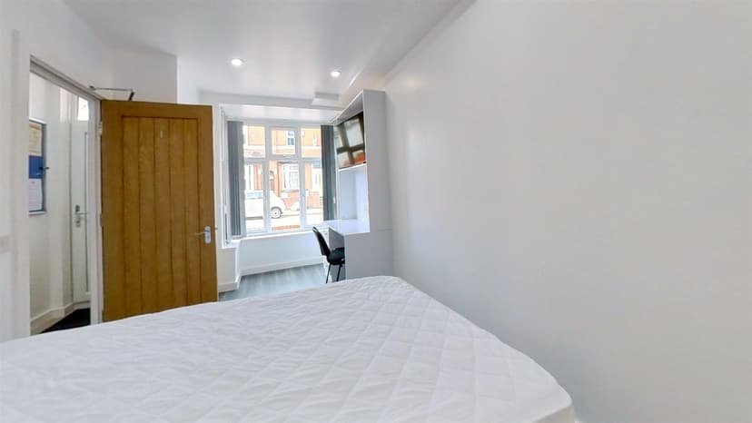 47, Exeter Road - Image 8