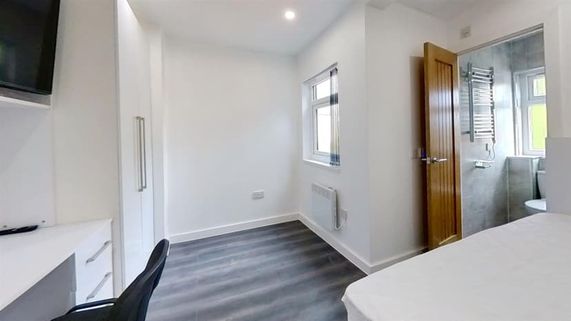47, Exeter Road - Image 7