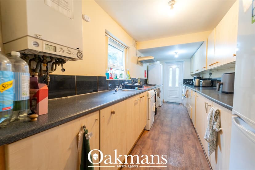 153, Hubert Road - Image 15