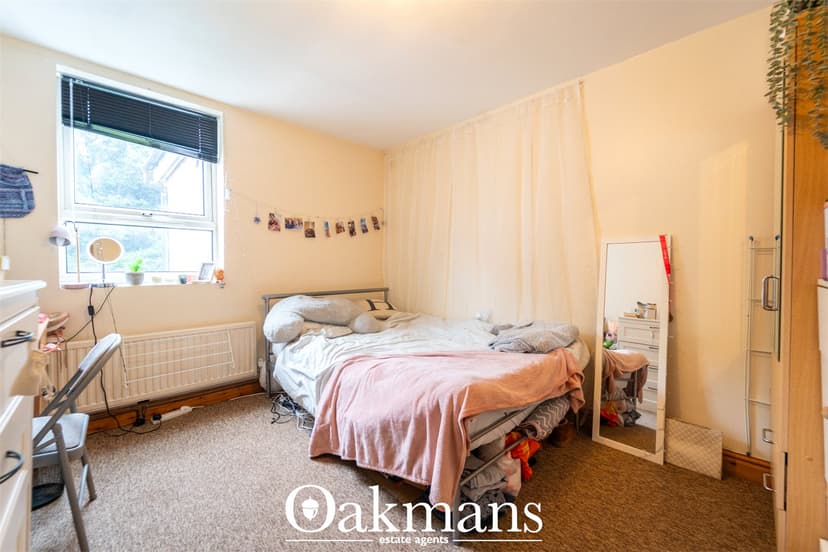 153, Hubert Road - Image 12