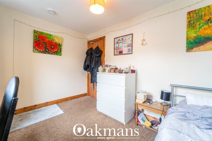 153, Hubert Road - Image 9