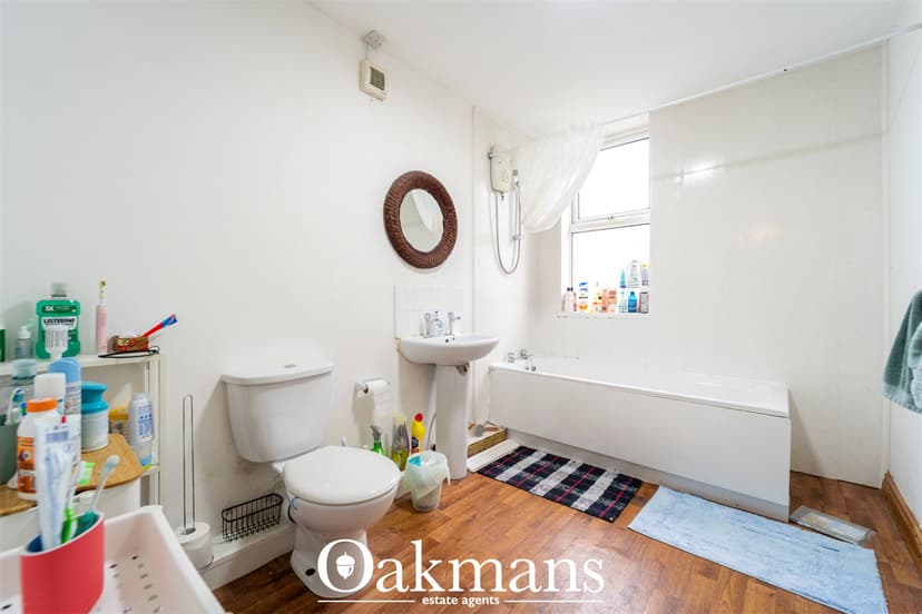 153, Hubert Road - Image 8