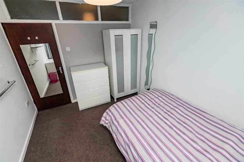 86, Metchley Drive - Image 9