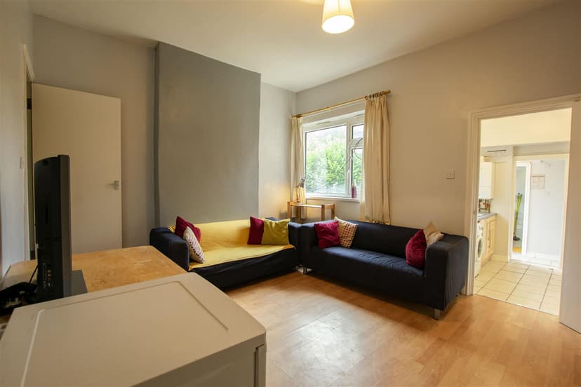 59, Dawlish Road - Image 12