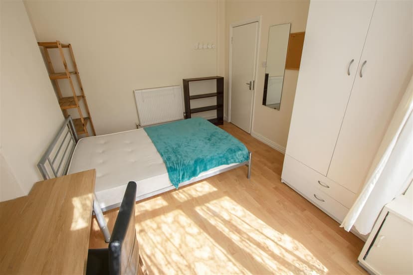 59, Dawlish Road - Image 8