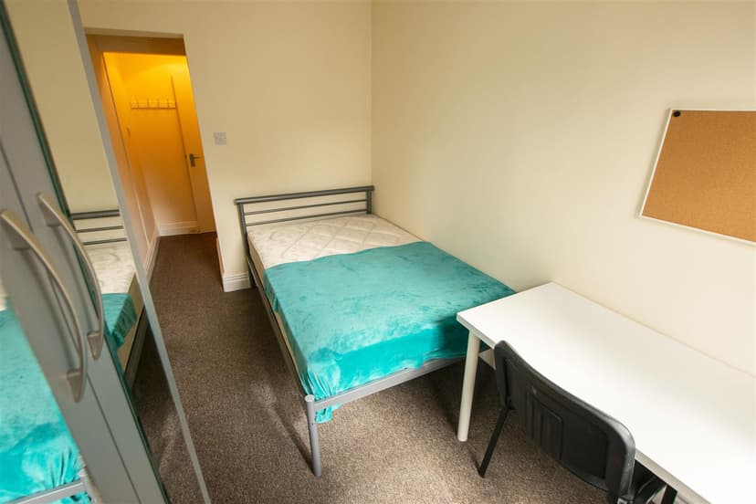 59, Dawlish Road - Image 7