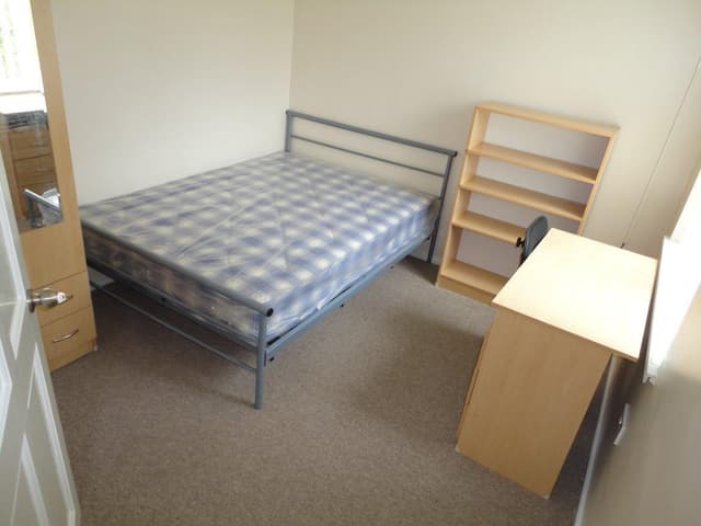 55, Roman Way - Image 10