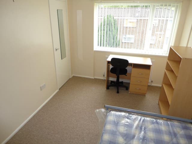 55, Roman Way - Image 9