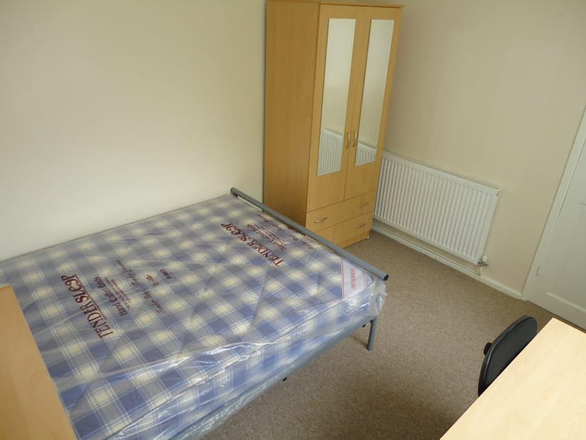 55, Roman Way - Image 6