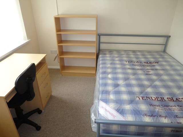 55, Roman Way - Image 5