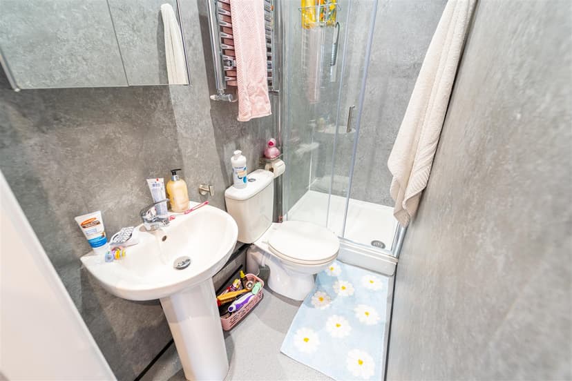 283, Hubert Road - Image 11