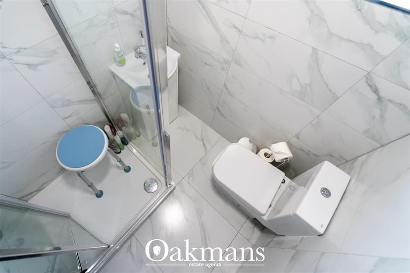 42, Roman Way - Image 4