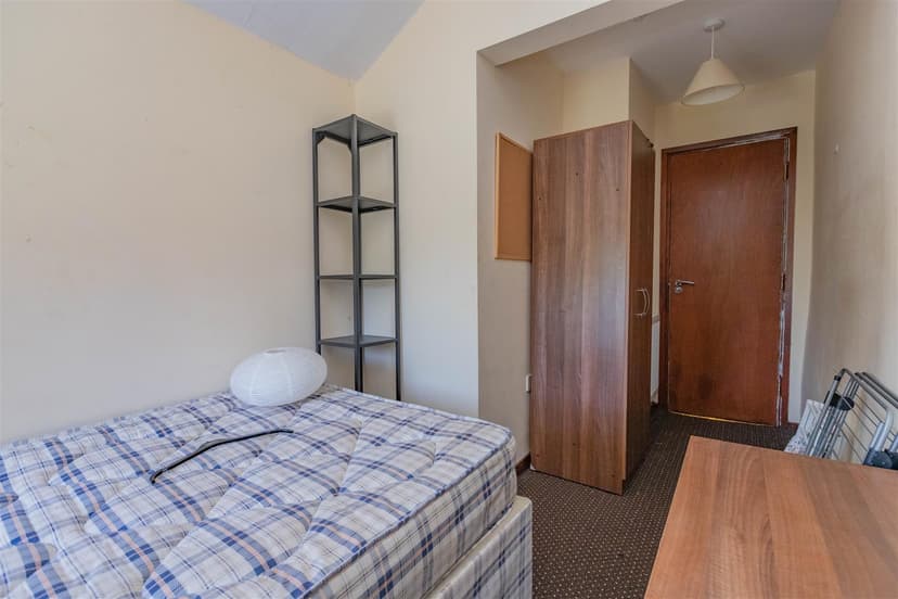 310, Tiverton Road - Image 8