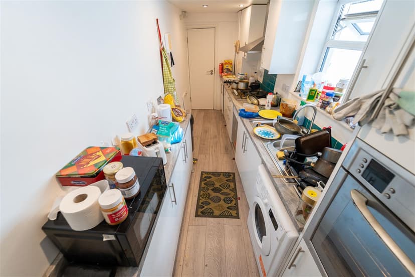 1, Dale Road - Image 25