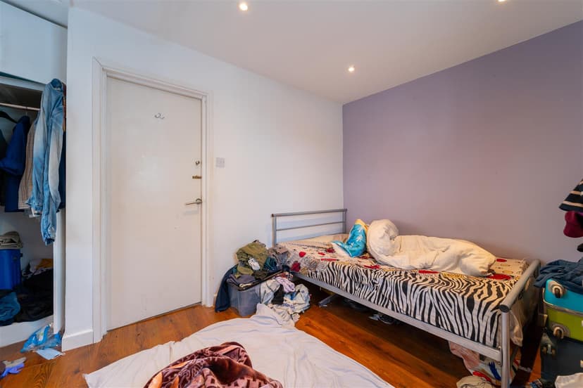 1, Dale Road - Image 9