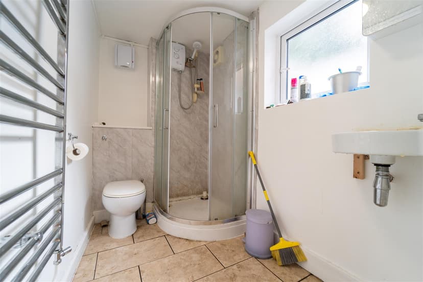 1, Dale Road - Image 2