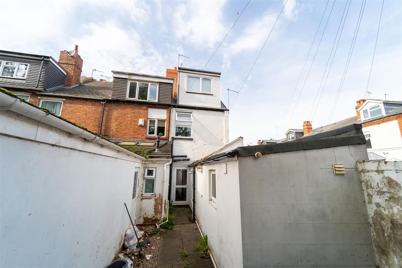 1, Dale Road - Image 1