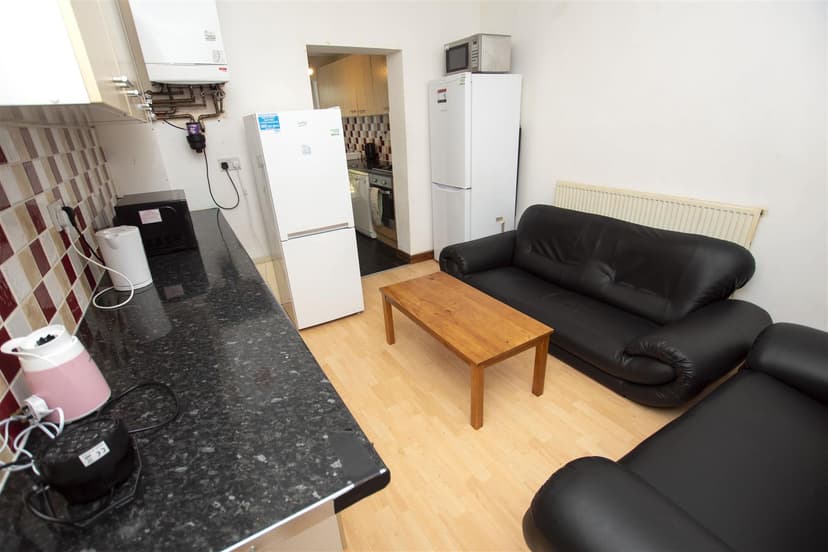 14, George Road - Image 10
