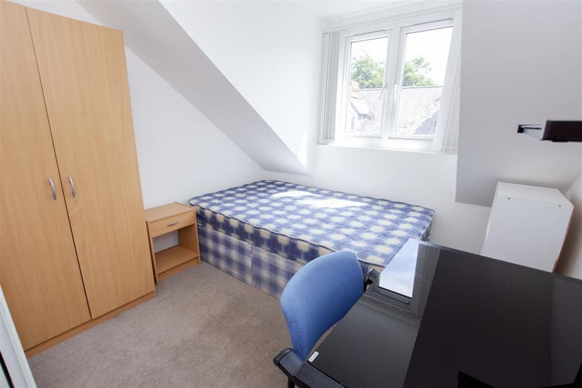 14, George Road - Image 7