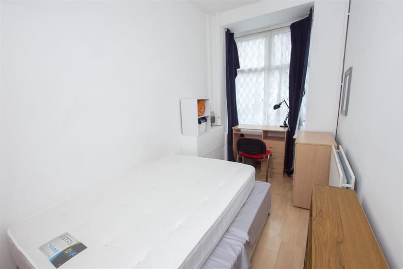 7, George Road - Image 5