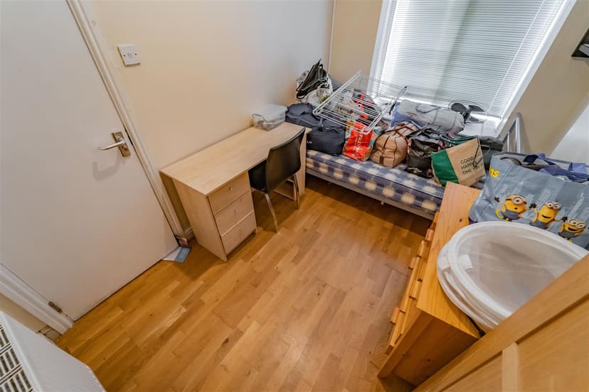 56, Hubert Road - Image 18