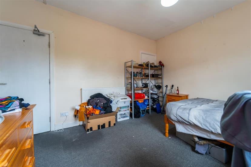 56, Hubert Road - Image 16