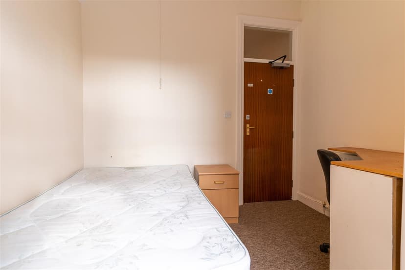 18, Bournbrook Road - Image 13