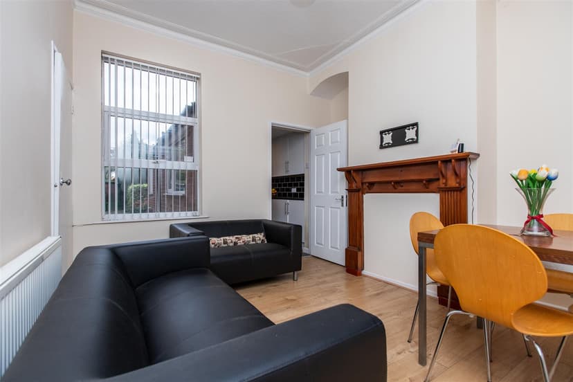 576, Pershore Road - Image 14