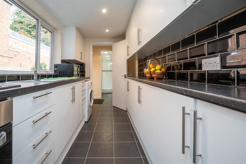 576, Pershore Road - Image 12