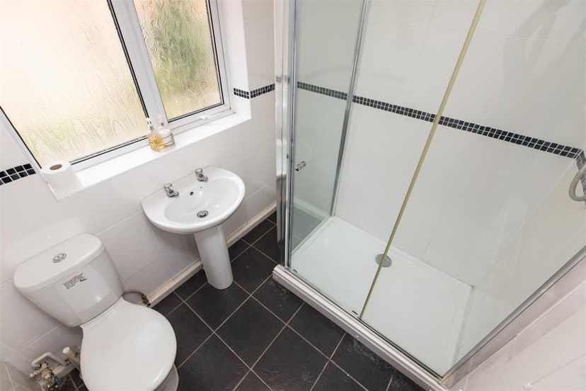 576, Pershore Road - Image 10