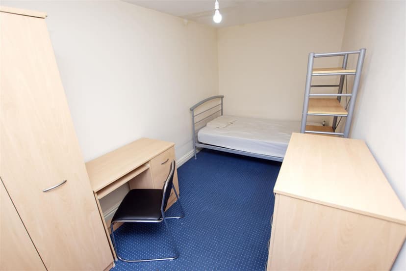 245, Heeley Road - Image 1