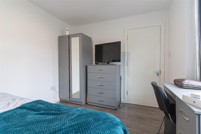 40, Roman Way - Image 14