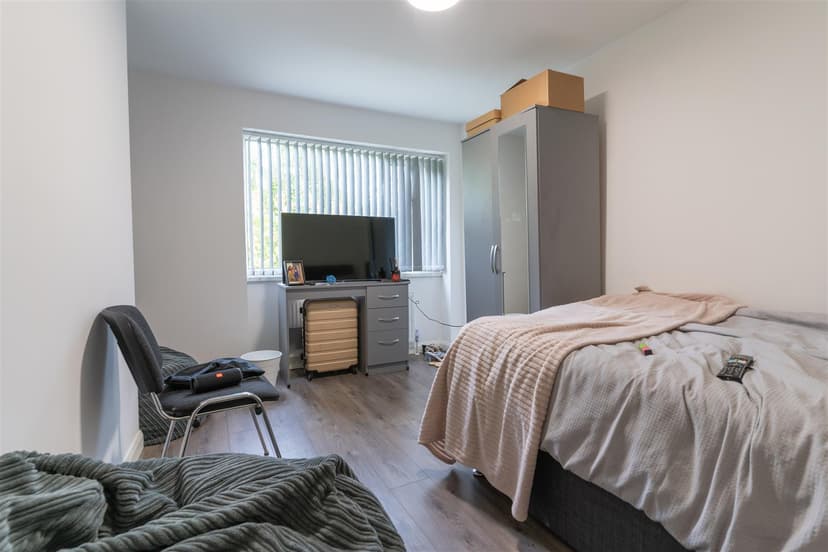 40, Roman Way - Image 10