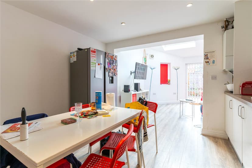 1, Exeter Road - Image 13