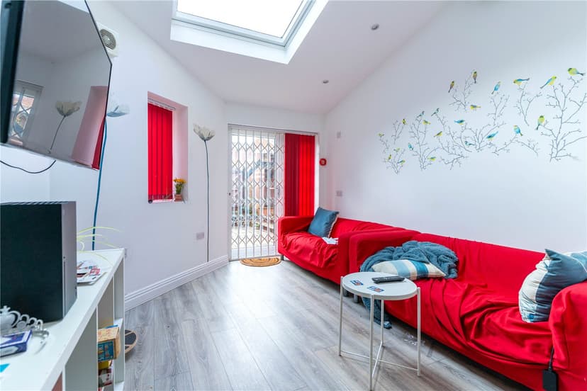 1, Exeter Road - Image 12